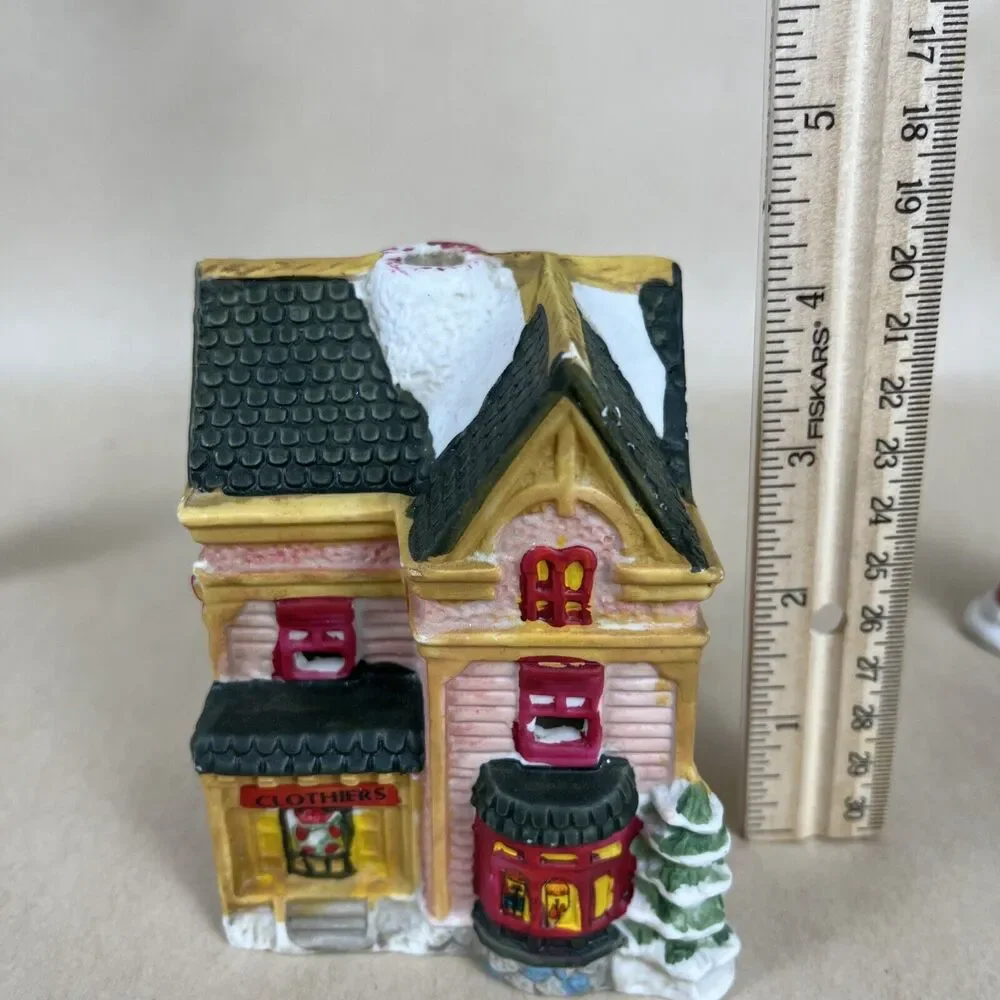 Christmas Victorian‎ Village Collectible “Clothiers Shop” And 2 Figurines
